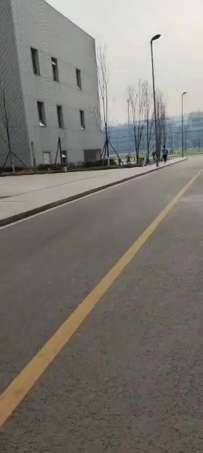 主封面