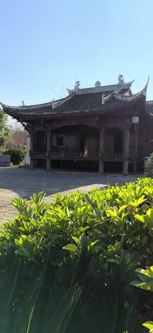 主封面
