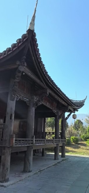 主封面