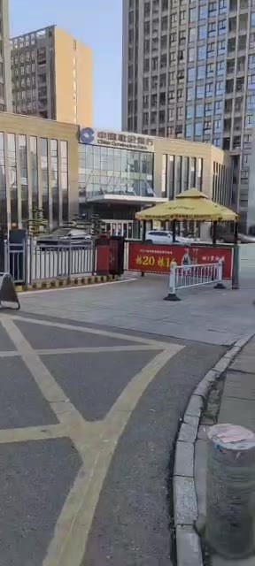主封面