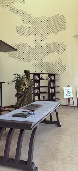 主封面