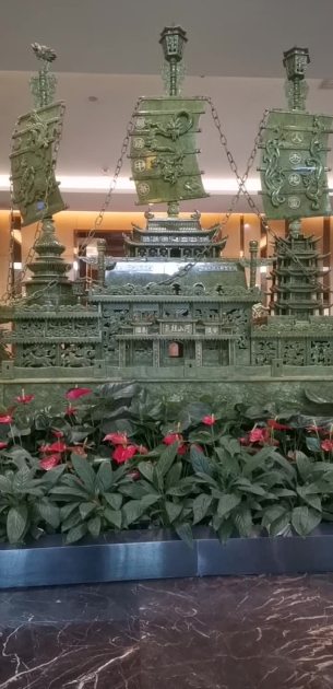 主封面