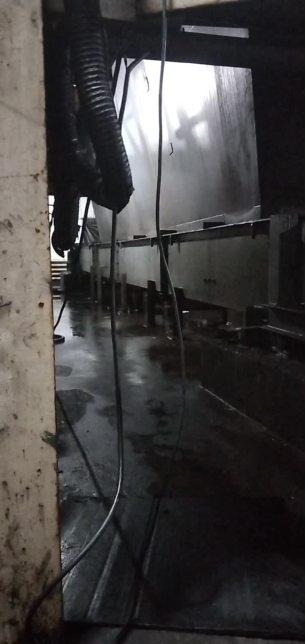 主封面