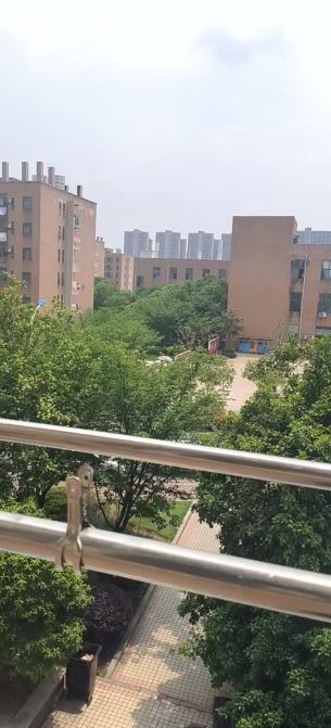 主封面