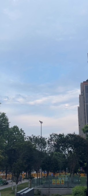 主封面