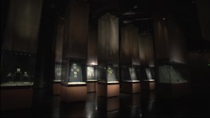 主封面