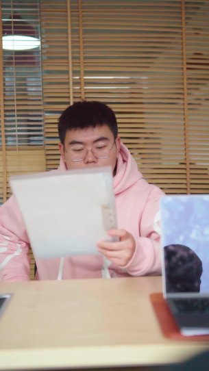 主封面