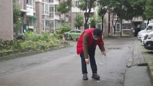 主封面