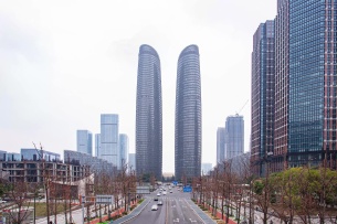 主封面