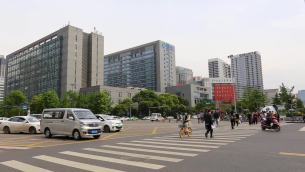 主封面