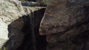 主封面