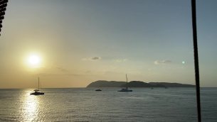 主封面
