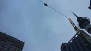 主封面