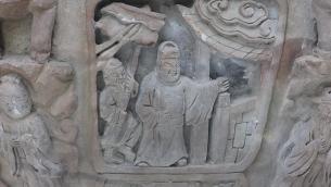 主封面