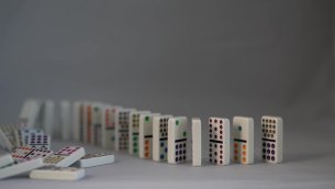 主封面
