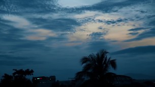 主封面