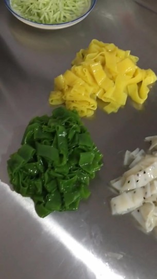 主封面