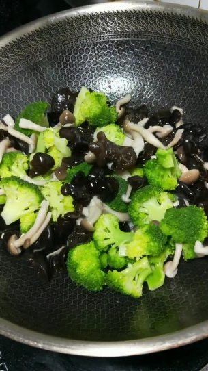 主封面
