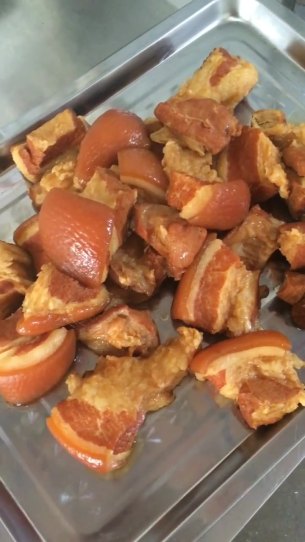 主封面