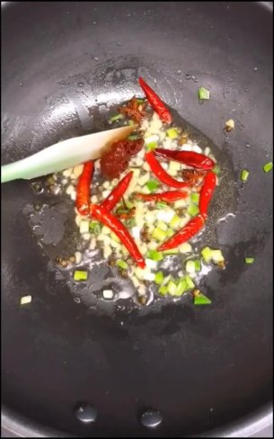 主封面