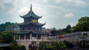 主封面