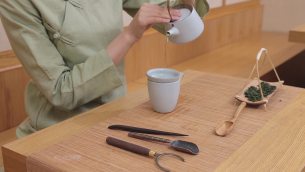 主封面