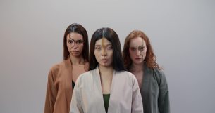 主封面