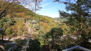 主封面